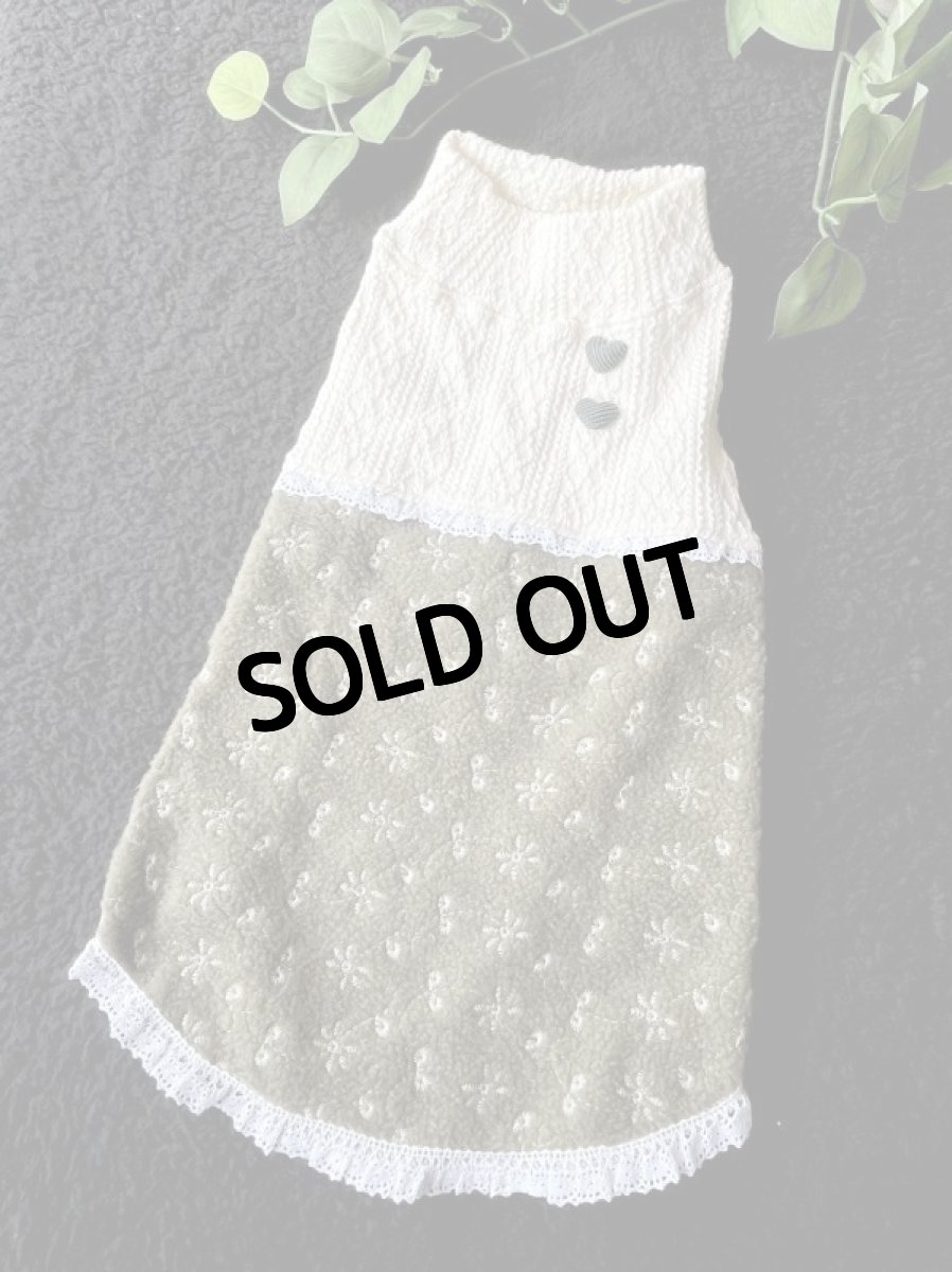 画像2: 刺繍切り替えAラインワンピ (2)